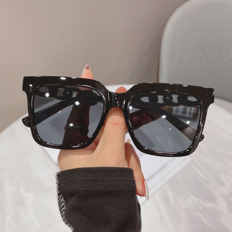 (HENGHA) New Fashion Oversized Frame Square Sunglasses Metal Chain Sunshade Sunglasses Women