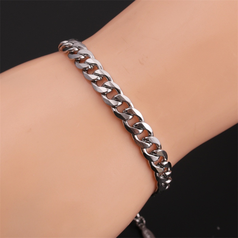 Vòng Đeo Tay Dạng Dây Xích 7mm Bằng Thép Không Gỉ Phong Cách Punk Đơn Giản Cho Nam Và Nữ
