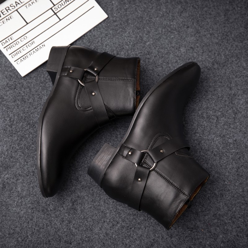 Stylish vintage leather shoes for men