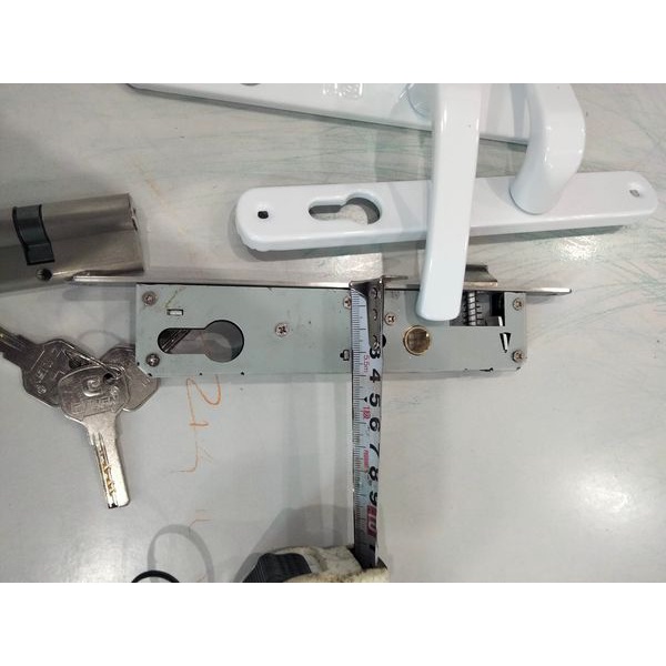Khoá cửa tay bẻ 4400 màu trắng dành cho nhôm hệ, cửa nhựa lõi thép, cửa vệ sinh
