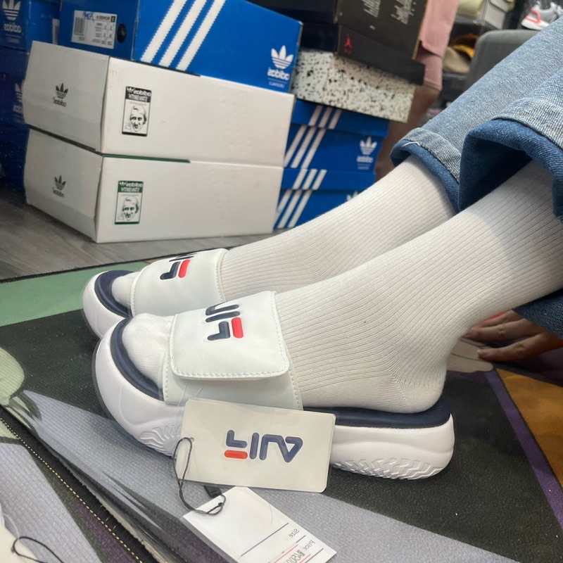DÉP FILA ĐẾ CAO TRẮNG XANH FASHION SC