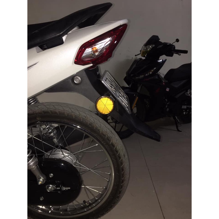 Mắt mèo phản quang siêu sáng gắn cho mọi dòng xe kiểu màu xanh đỏ bạc vàng lắp trước sau xe bảo hành (giá 1 đôi) 1 năm