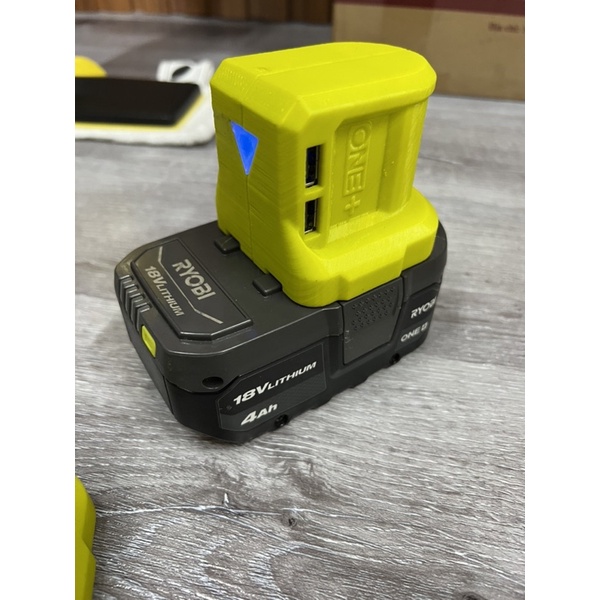 Dock sạc dự phòng gắn cho pin ryobi 18v