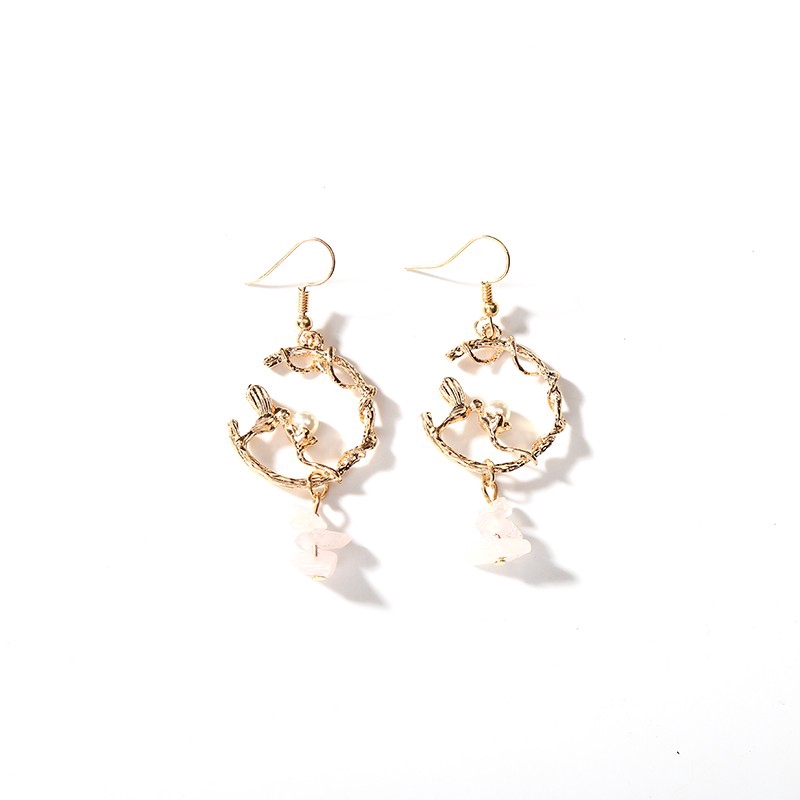 Cute Vintage Simulated Pearl Magpie Bird Animal Tree Branch Circle Irregular Natural Stone Drop Earrings Women Jewelry