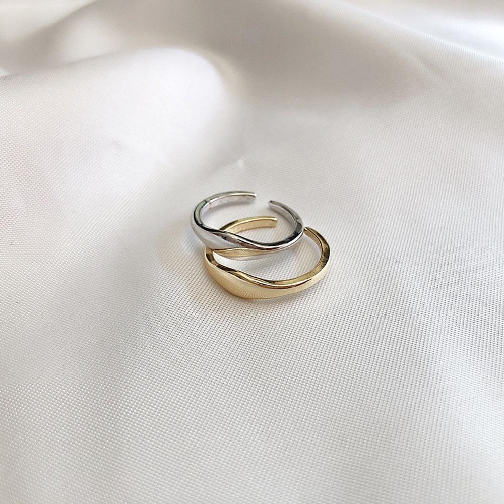 Nhẫn Mỏng Họa Tiết Hình Học Bất Đối Xứng Thiết Kế Tối Giản Thời