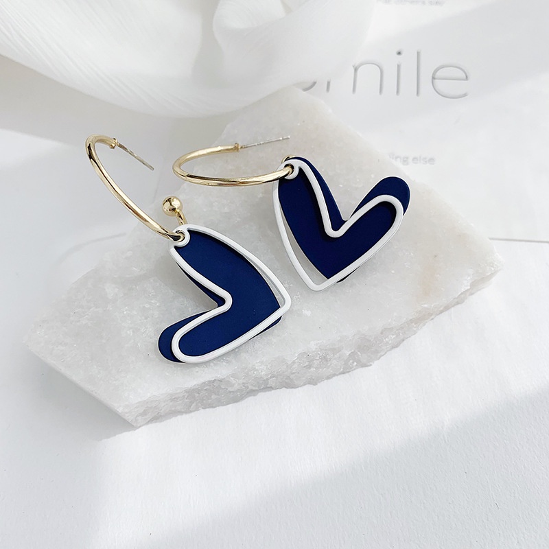 Khuyên tai kẹp không bấm lỗ chốt cố định dáng còng K234 bằng hợp kim mạ vàng hình trái tim bigsize dáng midi Leous