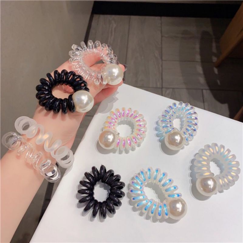 Dây cột tóc lò xo đính hạt ngọc sang chảnh