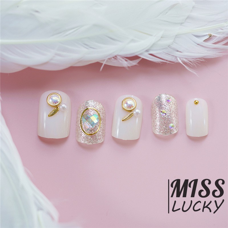 ❤Móng Tay Giả Trang Trí Thời Trang Cho Cô Dâu