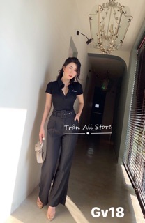 Áo thun có cổ thêu chữ phom ôm