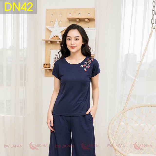 Bộ lụa mặc nhà