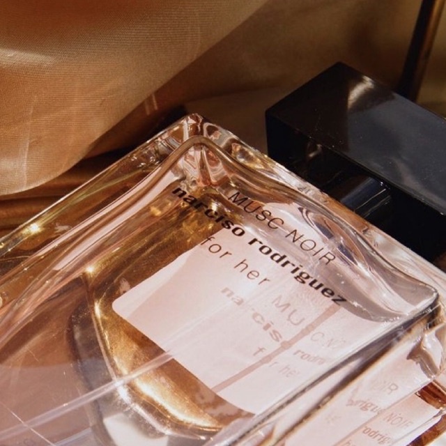 NƯỚC HOA NARCISO MUSC NOIR FOR HER NEW 2021