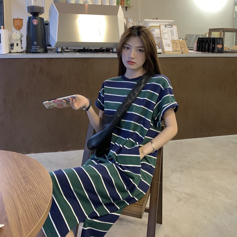 Sẵn - Đầm Thun Dáng Suông Kẻ Sọc Ngang Phối Màu Phong Cách Unisex