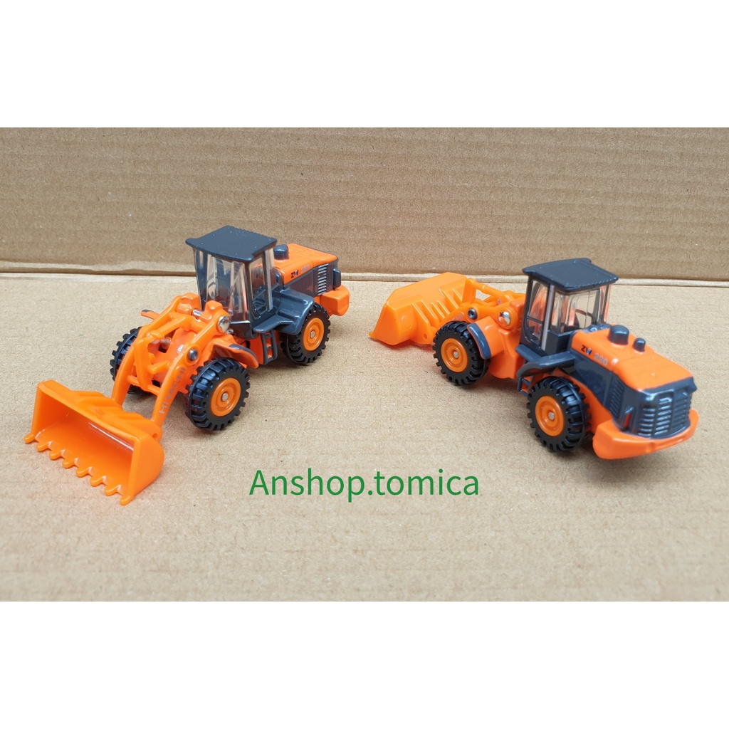 Mô hình xe xúc màu cam tomica Nhật Bản