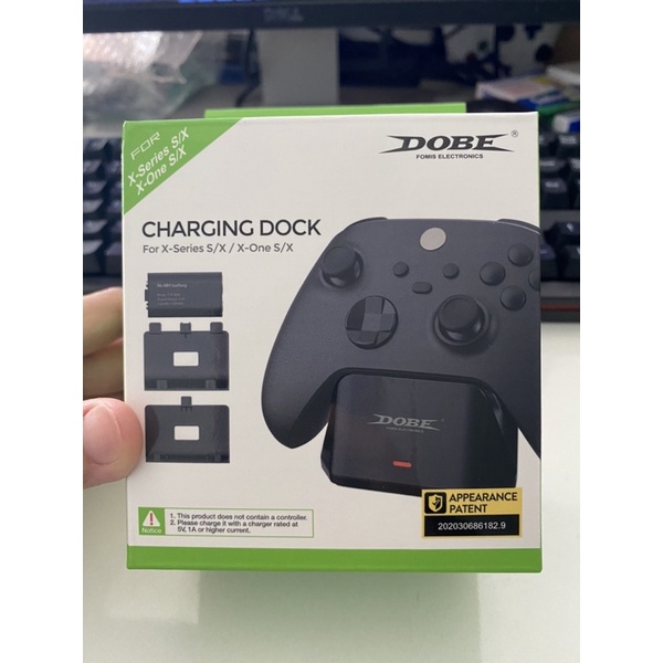 Pin Sạc kèm Đế sạc DOBE cho tay Cầm Xbox one S và tay cầm Xbox series