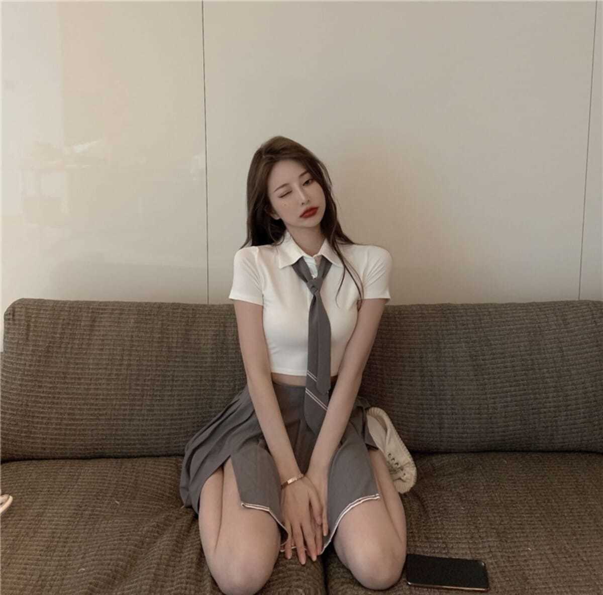 Set Áo Và Chân Váy Xếp Li Thời Trang Hè 2020 Cho Nữ | BigBuy360 - bigbuy360.vn