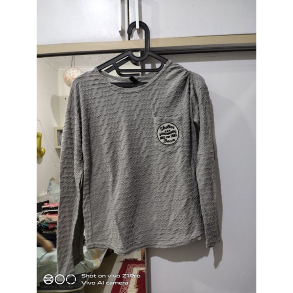 Thrift Màu Xám Preloved Áo Sơ Mi Dài Cách Tân