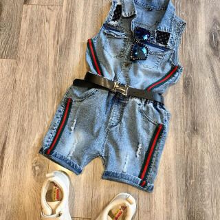 Sỉ com bo chị  trần