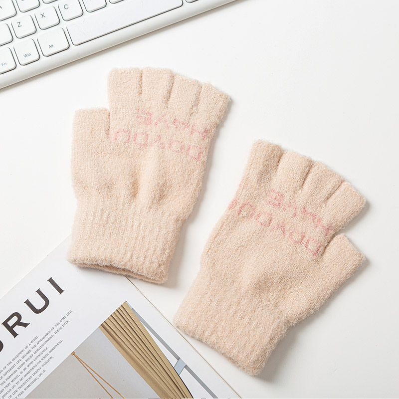 Găng tay hở ngón in chữ phong cách cá tính cho nữ