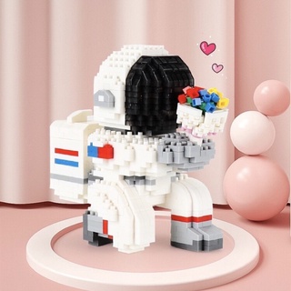 MÔ HÌNH LẮP RÁP LEGO PHI HÀNH GIA CẦU HÔN