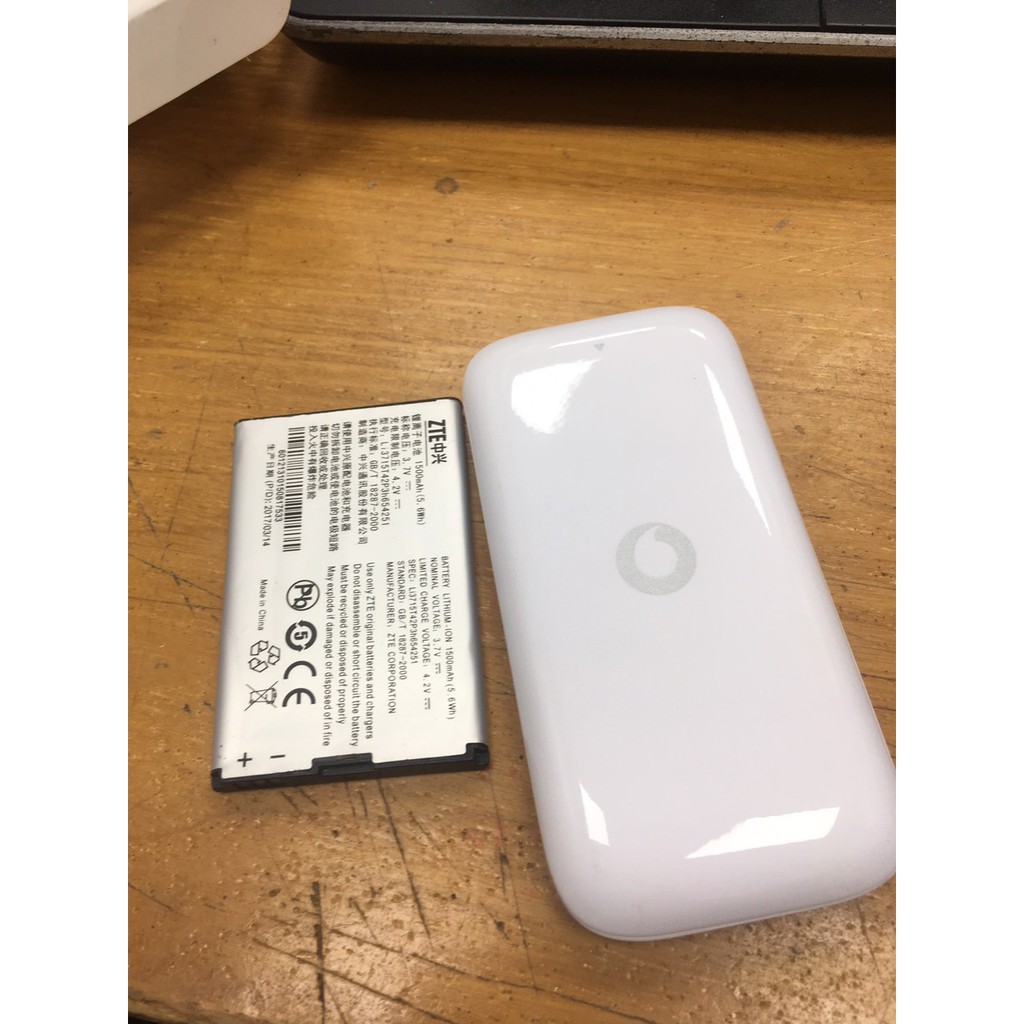 Bộ phát Wifi 3G Vodafone R206-Z, tốc độc tối đa là 21.6Mbps, hỗ trợ 5 user | BigBuy360 - bigbuy360.vn