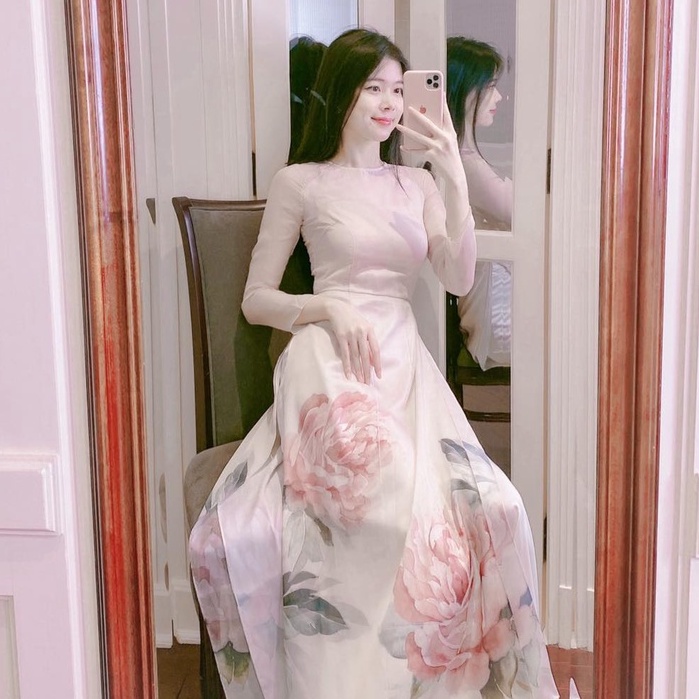 Áo dài cách tân Mẫu Đơn in họa tiết cho nữ