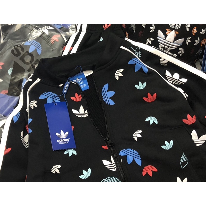 Bộ thể thao hoạ tiết adi.das cho bé trai màu đen size 12-35 cân