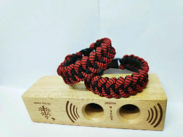 [HOT] Vòng Paracord Đỏ Sọc Đen Shark Jaw Bones