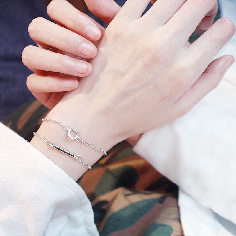 Vòng tay kim loại nhiều lớp đính đá pha lê màu bạc thời trang cho nữ | BigBuy360 - bigbuy360.vn