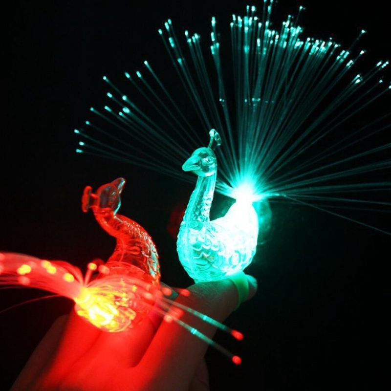 Đèn LED trang trí hình chim công màu sắc
