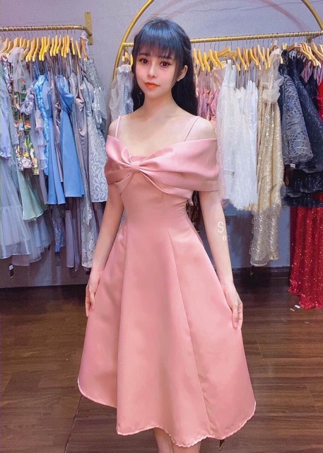 Đầm nơ trễ vai