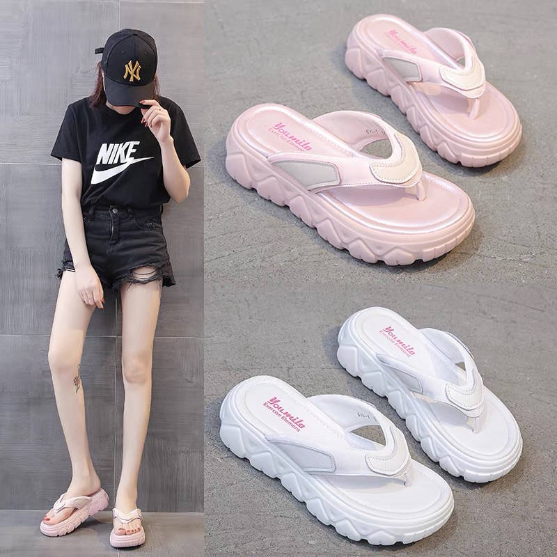 Dép Xỏ Ngón Đế Dày Chống Trượt Thời Trang Đi Biển Mùa Hè Mới