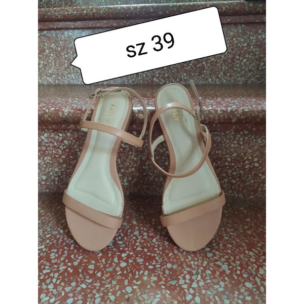 Pass sandal size 39 likenew