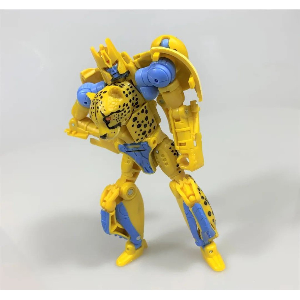 Mô hình Transformers Generations War for Cybertron Kingdom Deluxe Cheetor Beast War Takara Tomy