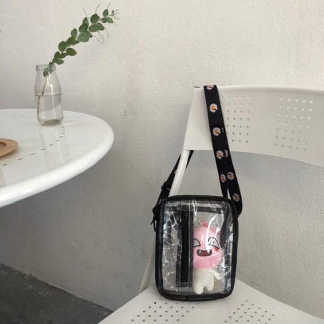 Túi đeo chéo trong suốt quai hoa daisy Ulzzang (có sẵn)