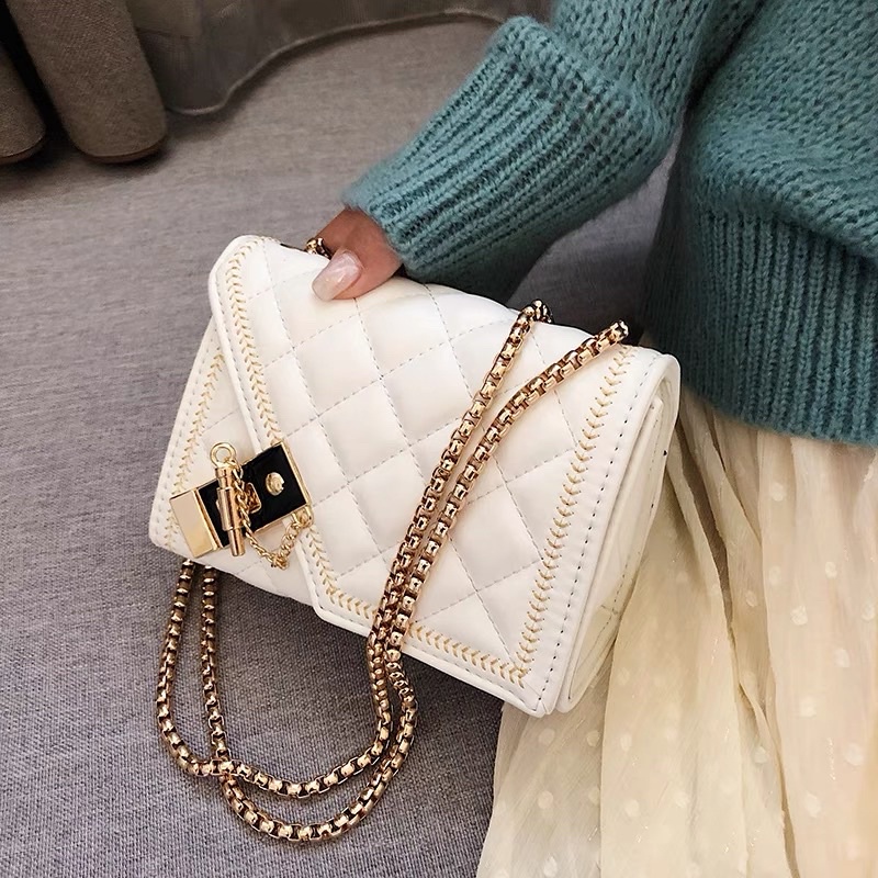 Túi Xách Nữ, Túi Đeo Chéo Khoá Gương Cài Dây Xích Đặc Nặng Tay Sang Chảnh