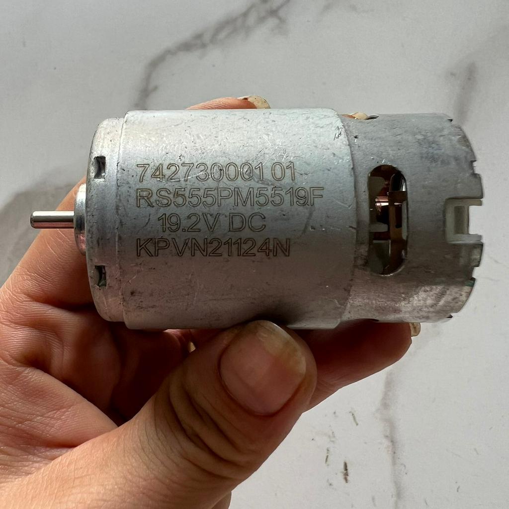 MOTOR 555 - HÀNG THÁO MÁY - CHỔI THAN MỚI 100%