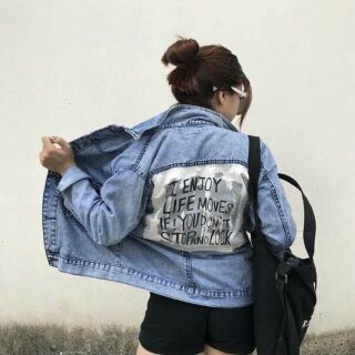 Áo bò nữ có chữ sau lưng
