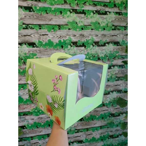 hộp bánh kem cao 20 cm kèm đế trắng combo 10 hộp kèm đế