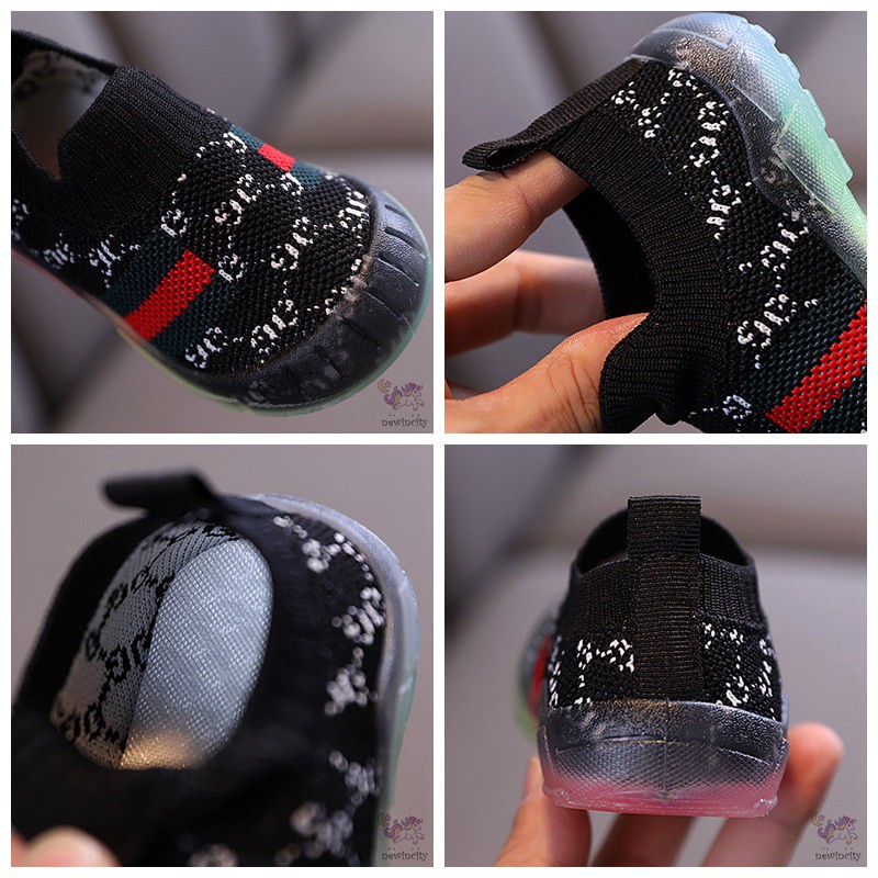 Giày thể thao dệt vải thiết kế cho trẻ em xinh xắn