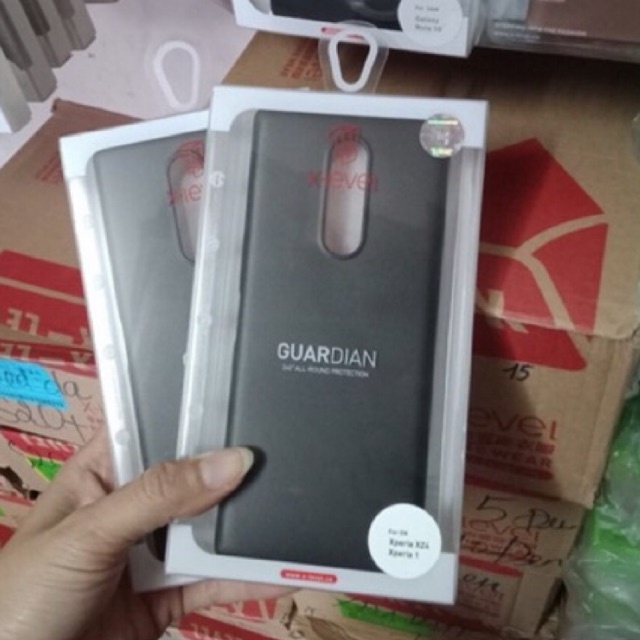 Ốp dẻo đen Xlevel cho máy sony xperia 1/XZ4