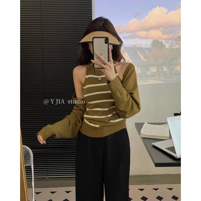 Set áo len kẻ sọc kèm áo khoác len