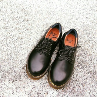 Giày Da Dr Martens Da Bò Đế Cao Su Kết