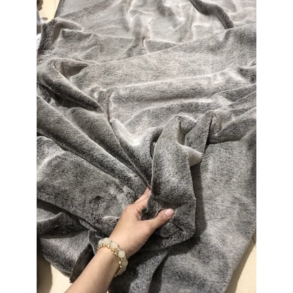 Thảm lông chụp hình - Xám lông chuột mịn