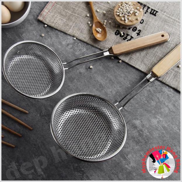 Vợt chao, muỗng vớt inox lỗ tròn cán gỗ