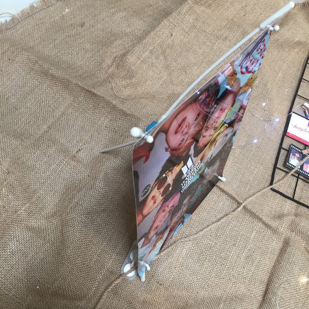 Khung standee để bàn