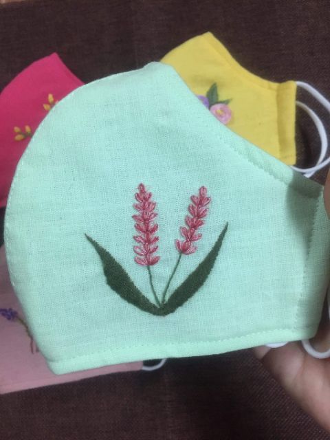 Khẩu trang thêu handmade | BigBuy360 - bigbuy360.vn