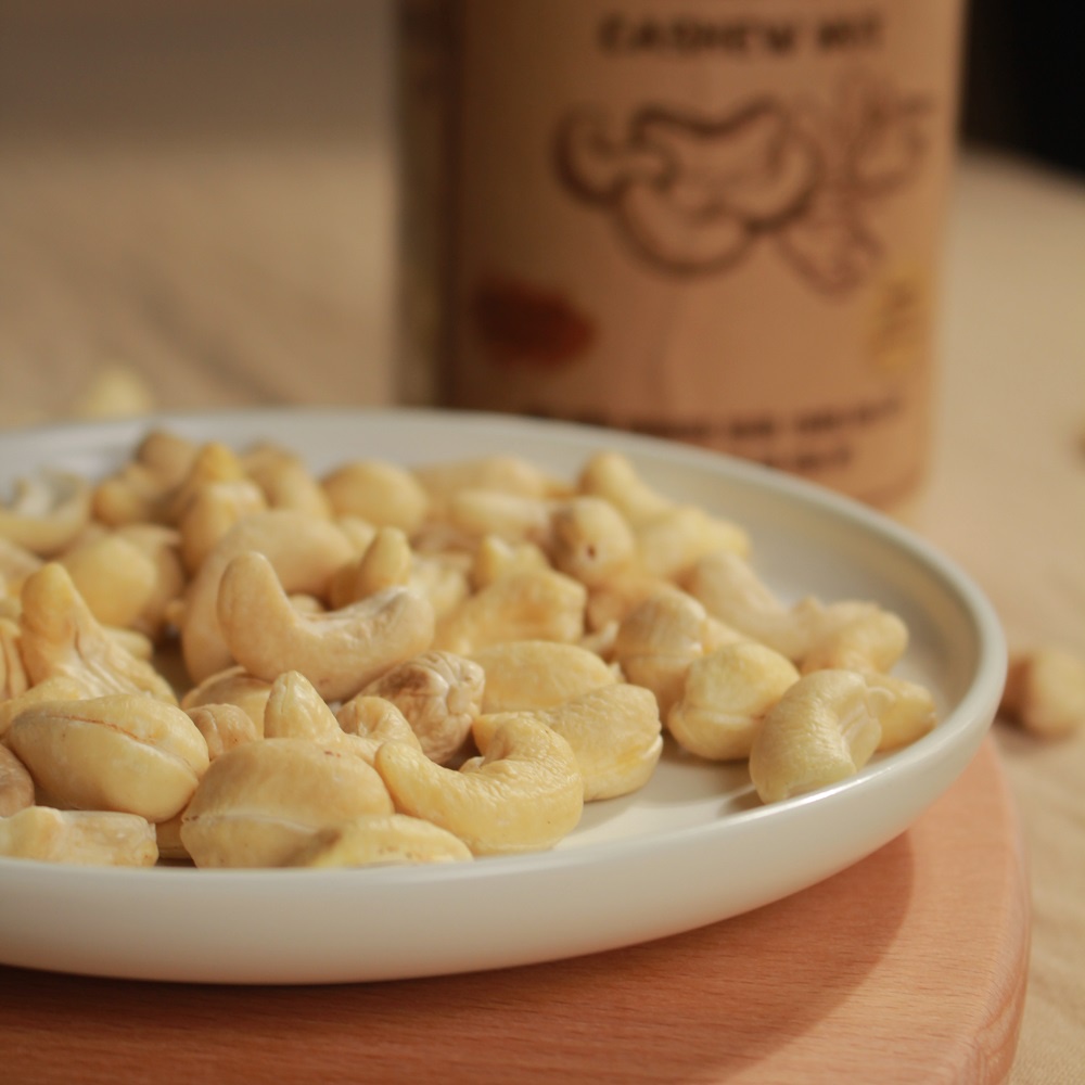 Hạt điều tươi nhân trắng hưu cơ Ninh Thuận (500g) - Hạt dinh dưỡng loại 1 chứng nhận quốc tế xuất khẩu