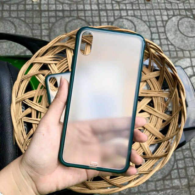 Ốp Lưng Nhám Viền Xanh Rêu 6plus 7plus 8plus X XS XSMAX 11 PRO MAX