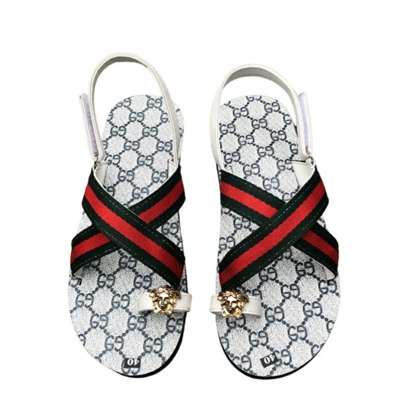 Sandal quai chéo xỏ ngón