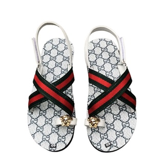 sandal quai chéo xỏ ngón